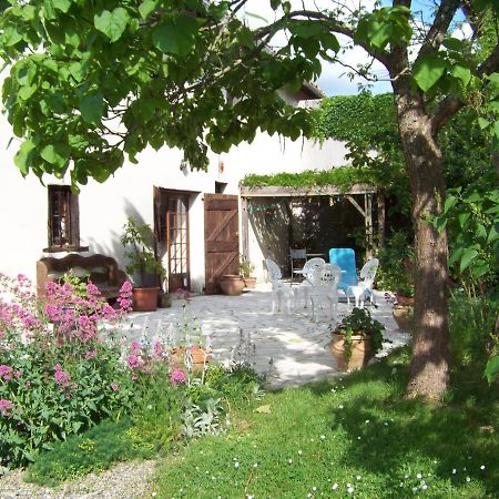 Grande Maison Atypique Le Burgaud Luaran gambar